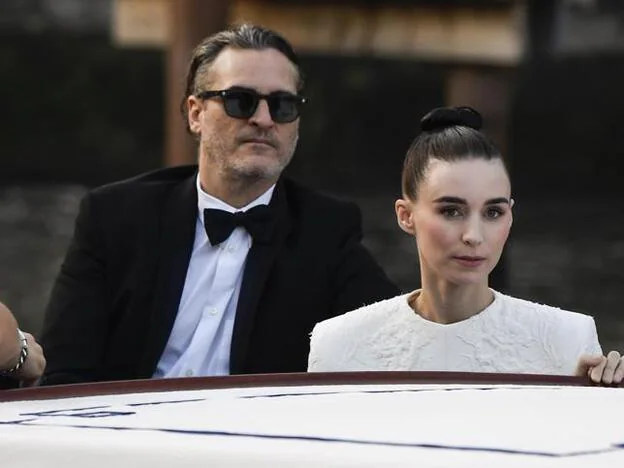 Rooney Mara y Joaquin Phoenix ya son papás. Pincha sobre la foto para ver las famosas que han sido madres o lo serán en lo que quedan de 2020./gtres.