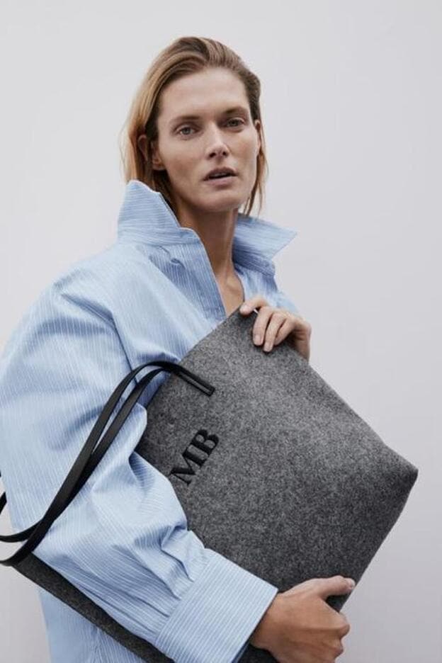 favorito fotografía Actriz Por qué este bolso personalizado de Zara de menos de 20€ está siempre  agotado (aunque estés en la lista de espera) | Mujer Hoy