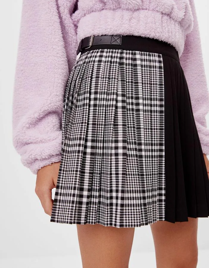 Falda de tablas, la prenda que necesitas para sumarte a los looks school girl