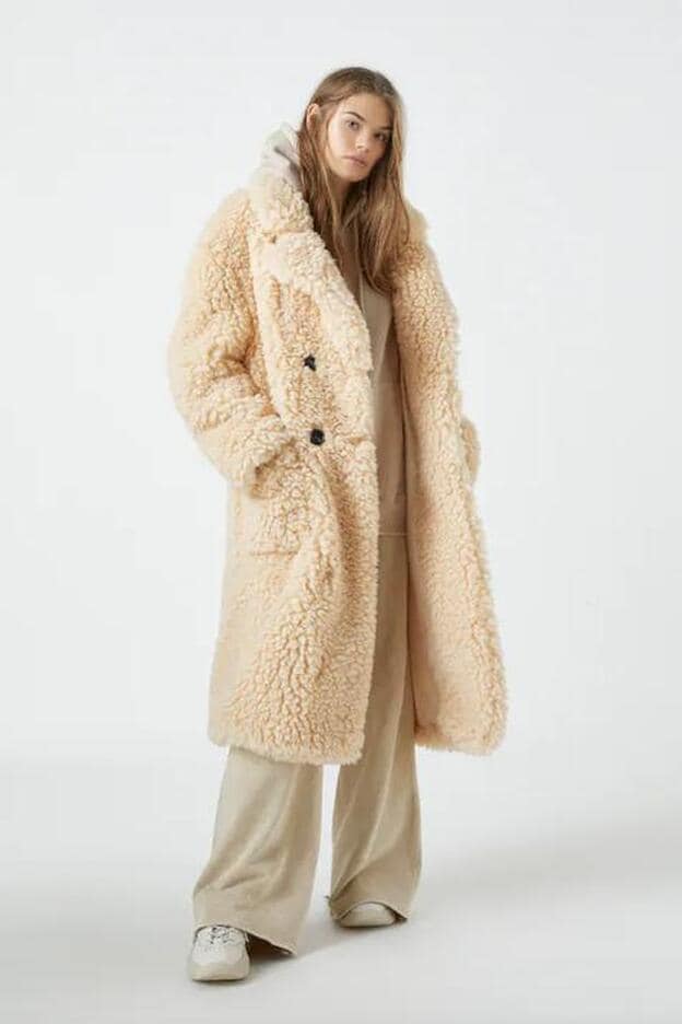 El abrigo de la colección de es tan bonito que se a agotar antes de que llegue el Black Friday | Mujer Hoy