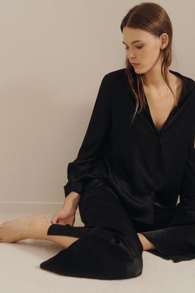 Dictar Enjuague bucal Decisión No querrás salir de casa cuando descubras los tres pijamas más cómodos y  estilosos de Zara | Mujer Hoy