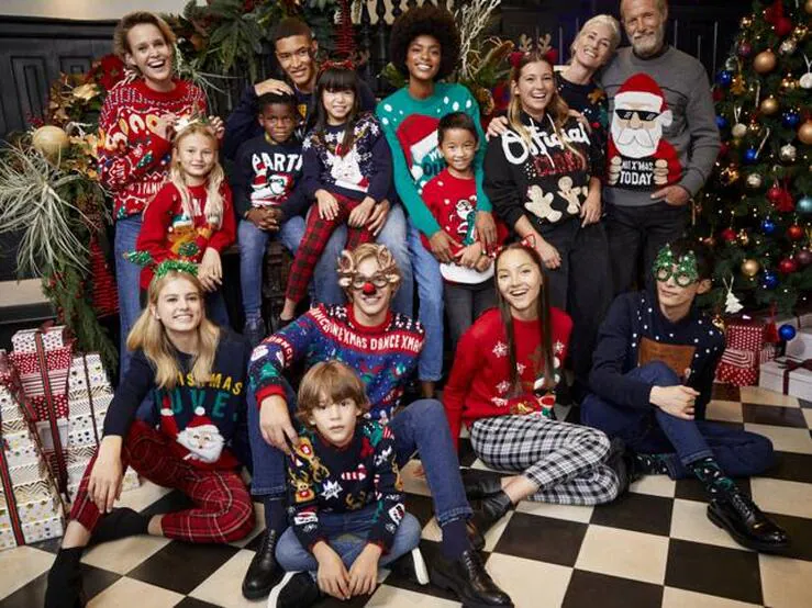 Lefties y su nueva colección de Navidad: con lentejuelas o en pijama, este año todo vale