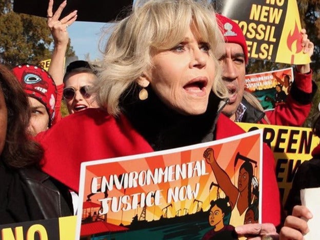 Jane Fonda se convirtió en la famosa líder de las manifestaciones por el clima en Nueva York y Washington y hasta fue detenida por protestar./INSTAGRAM