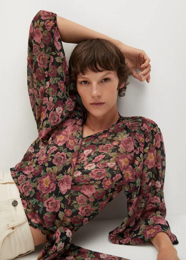 11 blusas que acaban de llegar a Zara, Mango y Sfera para que terminemos el otoño con mucho estilo