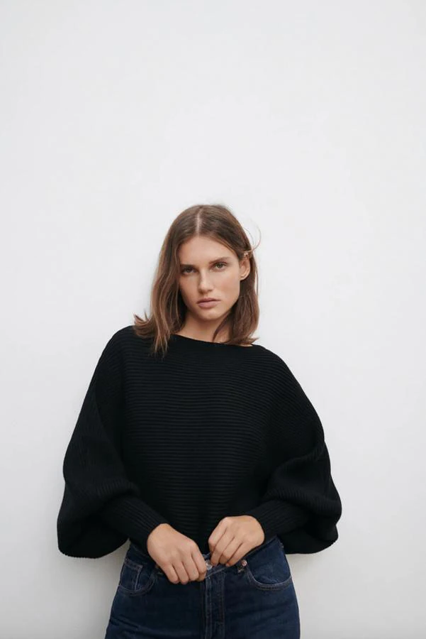 Abandonado símbolo Inválido Fotos: 11 jerséis negros perfectos para tus looks de fiesta y para elevar  cualquier estilismo | Mujer Hoy