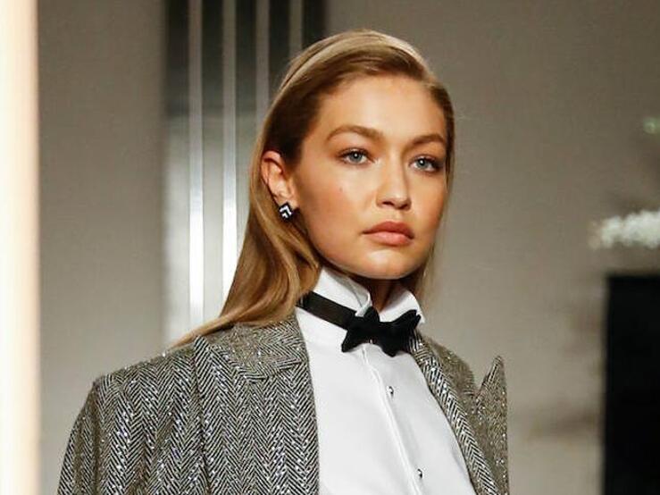 8 looks con los que Gigi Hadid ha convertido el carrito de su bebé en su nuevo accesorio favorito