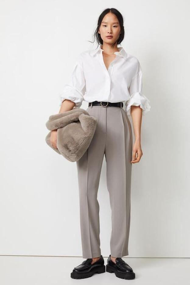 El pantalón de vestir de H&M que es perfecto para tus looks de oficina, es  barato y viene en 5 colores | Mujer Hoy