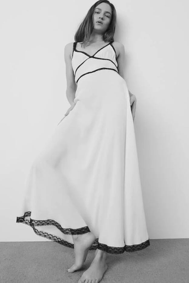 colateral Elección Garantizar En color blanco y con encaje, Zara nos propone un sexy camisón ideal para  casa y para la calle | Mujer Hoy