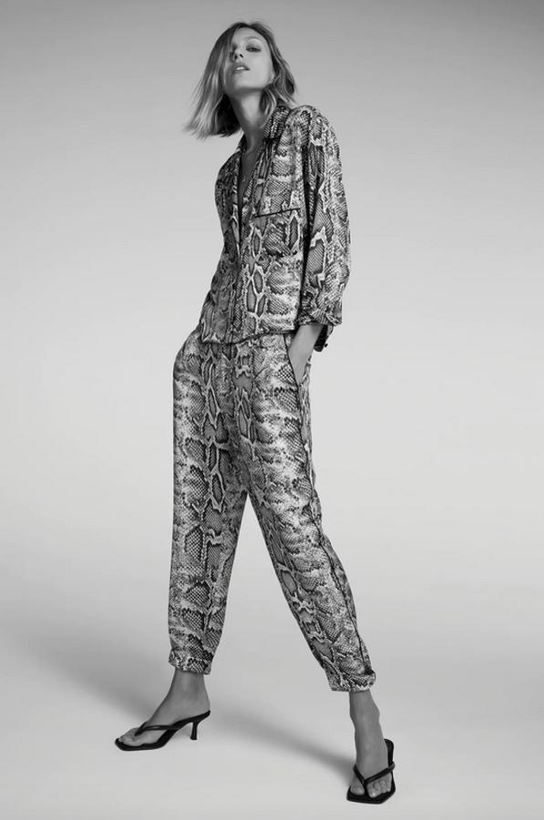 Interpretación clase hélice Fotos: El estampado de serpiente sigue de moda porque está en la nueva  colección de Zara… y en las rebajas de Mango | Mujer Hoy