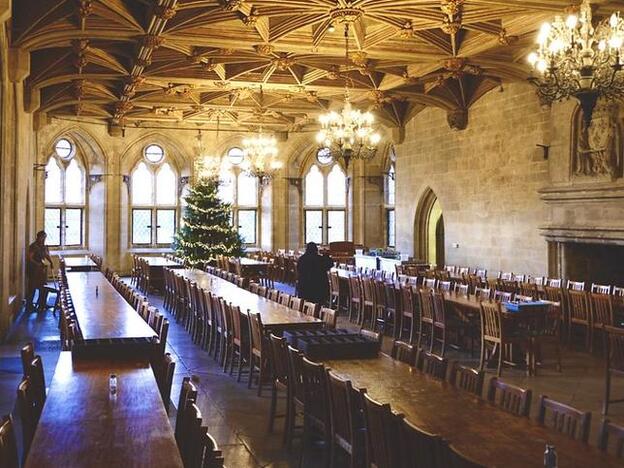 El impresionante comedor del castillo de St. Donat's, muy parecido al de Hogwarts.