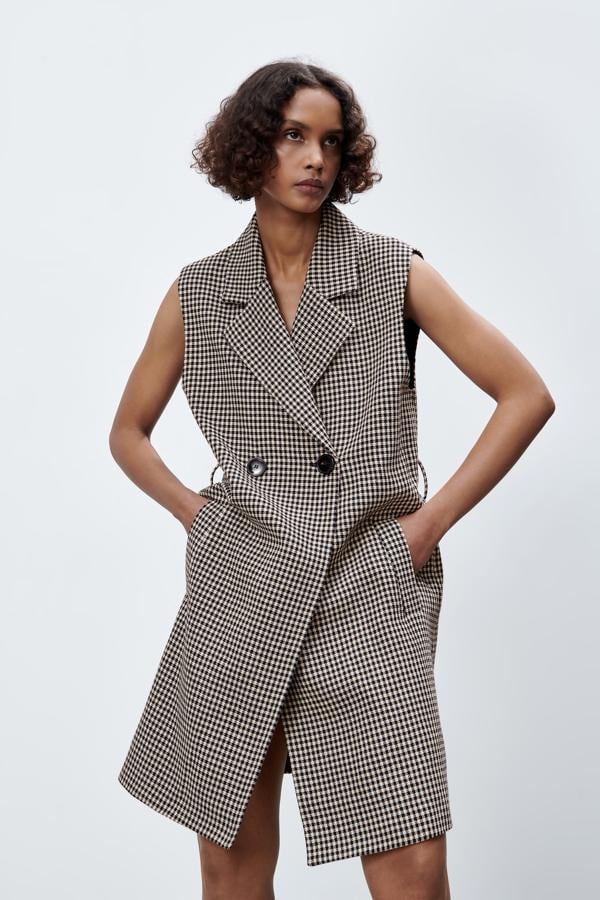 Fotos: Ponte uno de estos chalecos como vestido tu look será más elegante, favorecedo y cool de todos | Mujer Hoy