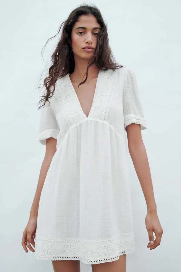 Fotos: Apúntate a la tendencia de la primavera con estos 13 vestidos blancos súper favorecedores que la figura | Mujer Hoy