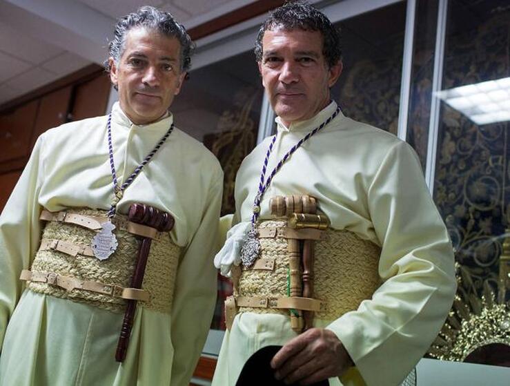 De Antonio Banderas a Isabel Preysler, estas son las procesiones de Semana Santa favoritas de los famosos (que se van a perder otra vez en 2021)