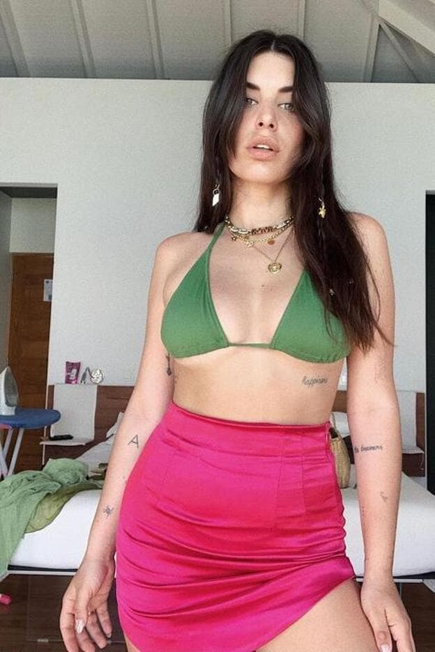 Rosa o verde: es la minifalda de Zara que tienes que llevar en primavera con y que arrasa en Instagram | Mujer Hoy