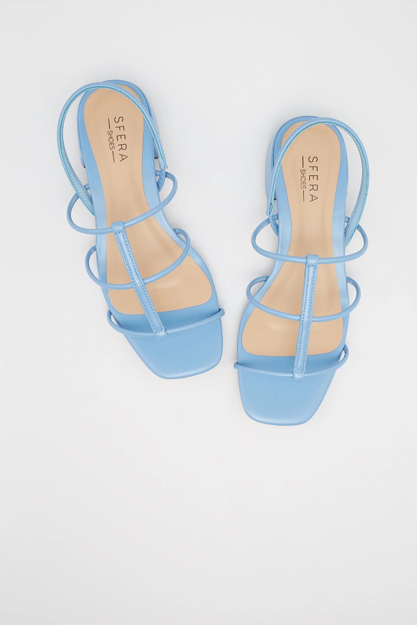 Las sandalias más bonitas de Sfera (que ya nos hacen soñar con el verano) se a convertir en tu calzado cómodo favorito de temporada | Mujer Hoy
