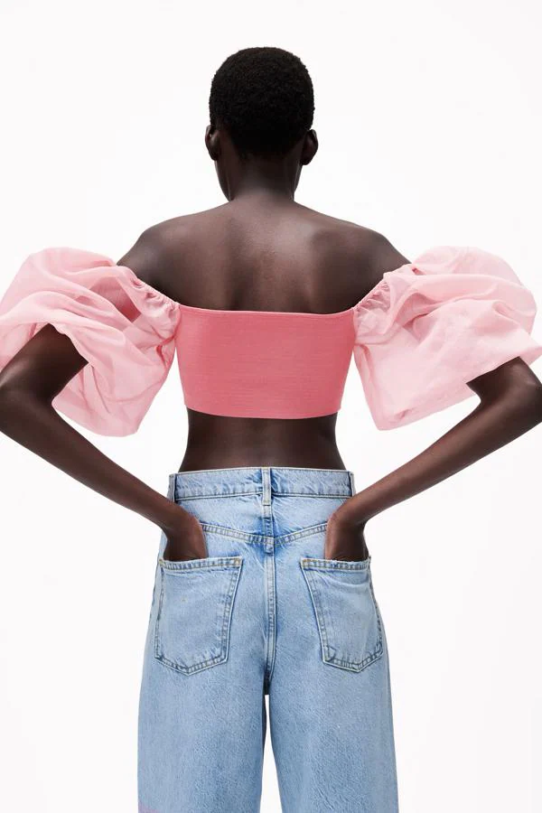 Fotos: Nueve blusas con mangas abullonadas que sientan puedes combinarlas todo | Mujer Hoy