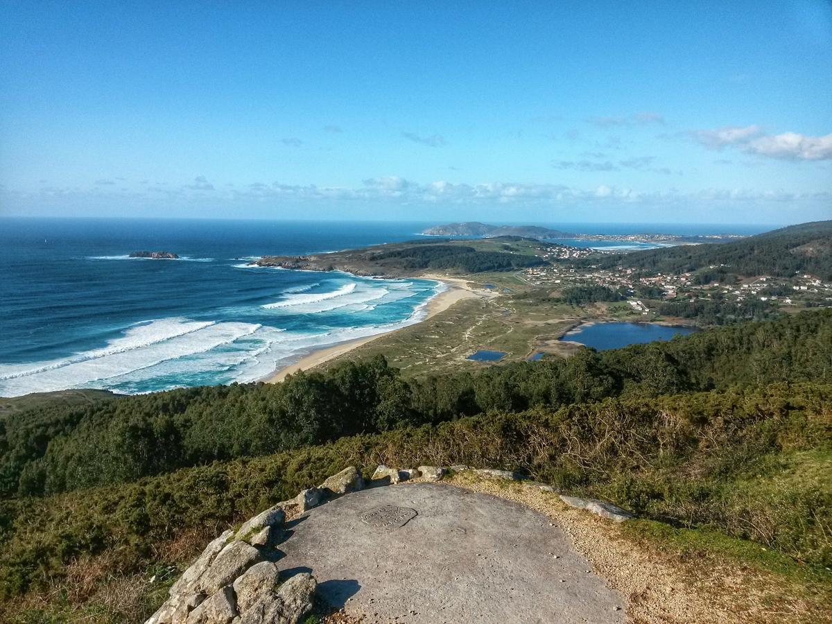 Escapadas de primavera por España para volver a disfrutar del placer de viajar: Galicia, el buen Camino y las playas de la Costa da Morte