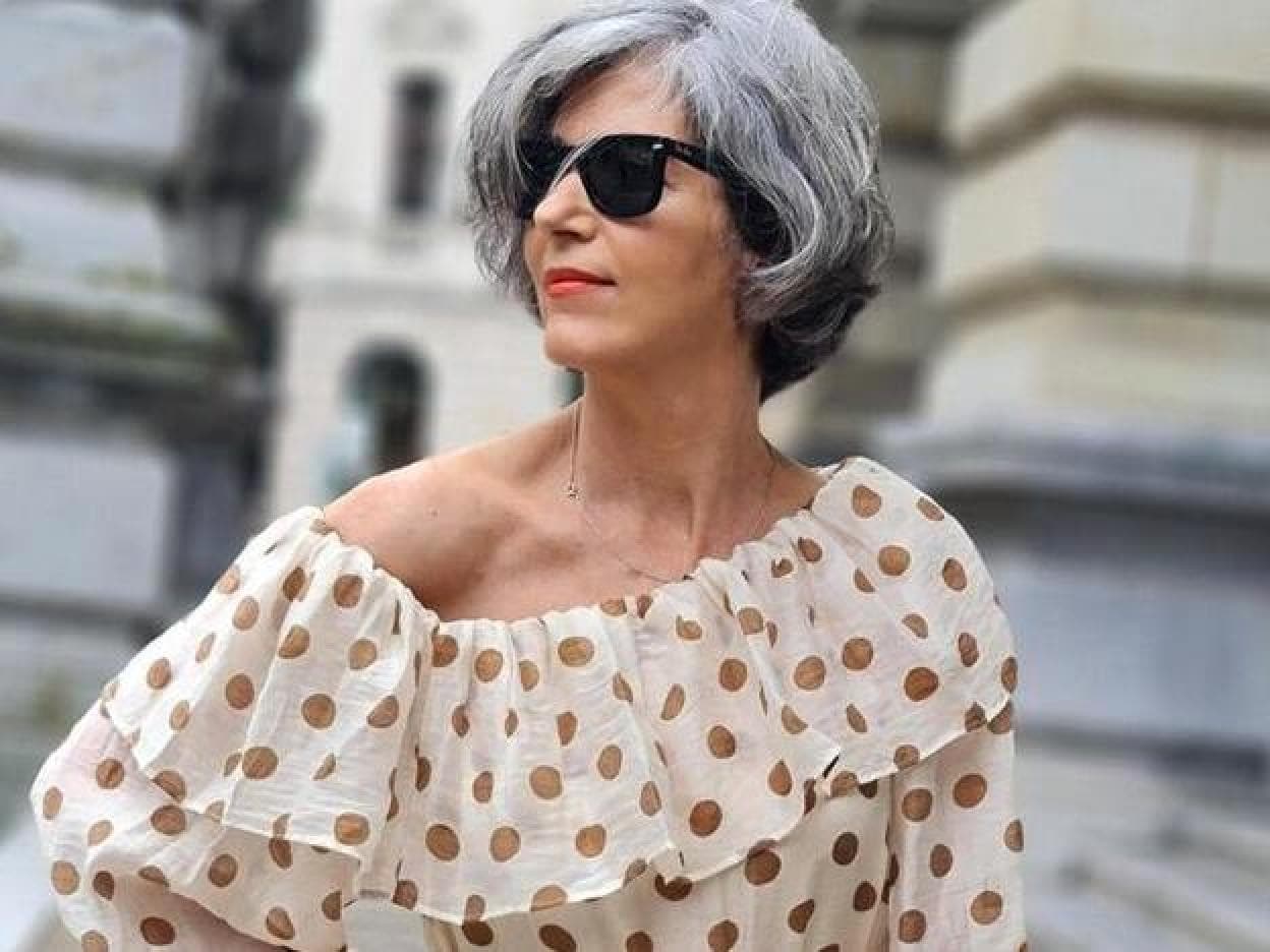 Estallar De ninguna manera otoño Vestido de lunares de Mango y bolso de Zara Kids, así es el look de  primavera que rejuvenece a los 50 y que ha arrasado en Instagram | Mujer Hoy