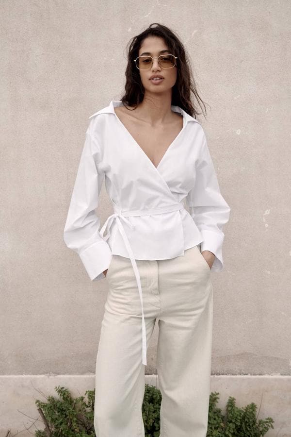 abeja hostilidad Fonética Fotos: 7 blusas cruzadas ideales para lucir tipazo y que además combinan  con todo | Mujer Hoy