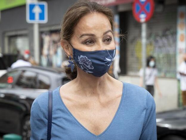 El look más espectacular de Isabel Preysler se consigue con este truco de maquillaje que rejuvenece la mirada y que se ha hecho viral