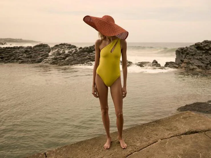 Fotos: Tu próxima un bañador asimétrico: lo dicen Zara, H&M y (y aquí está la prueba | Mujer Hoy