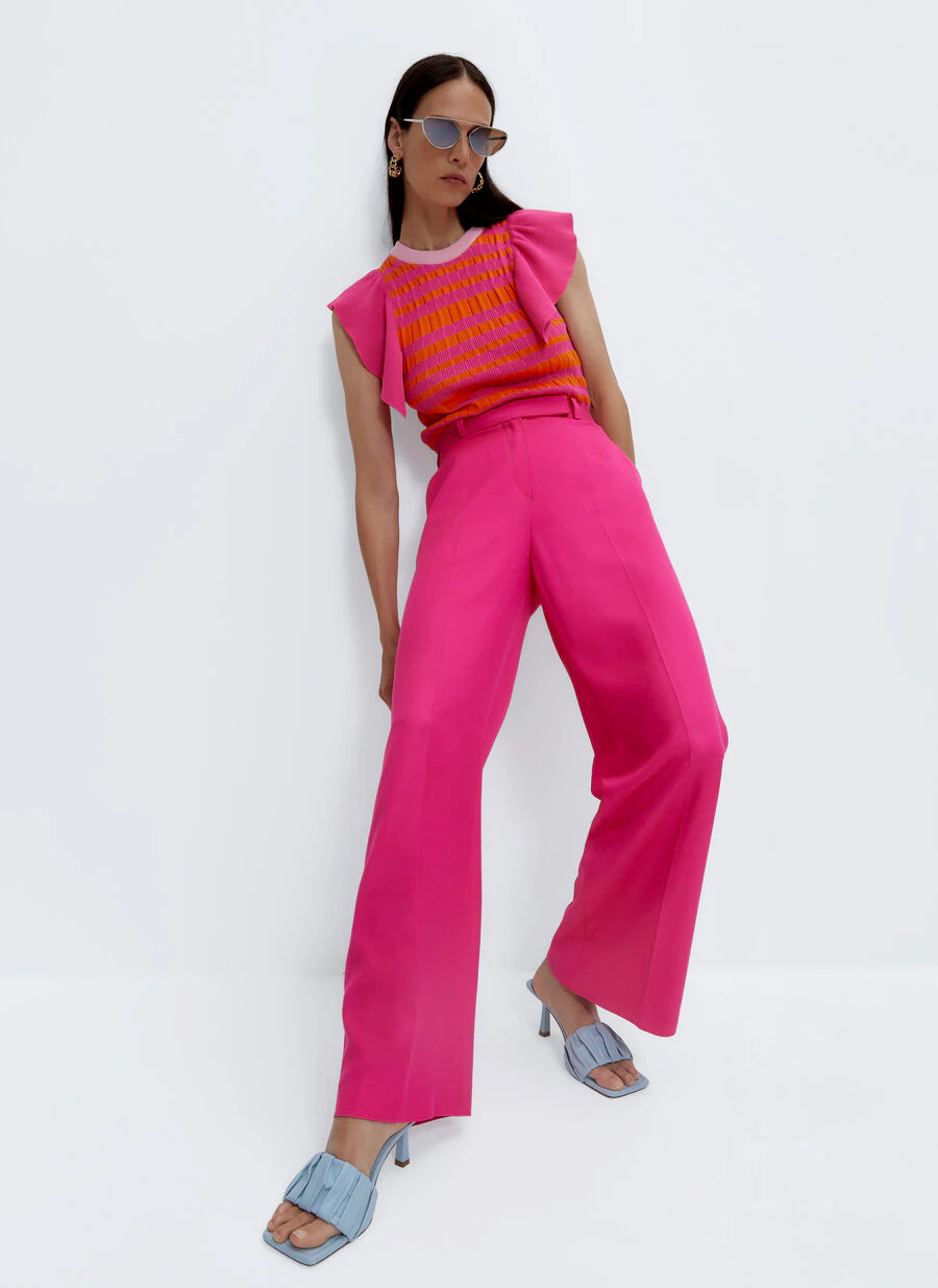 pantalones rosas favorecen estilizan combinan todo | Mujer Hoy