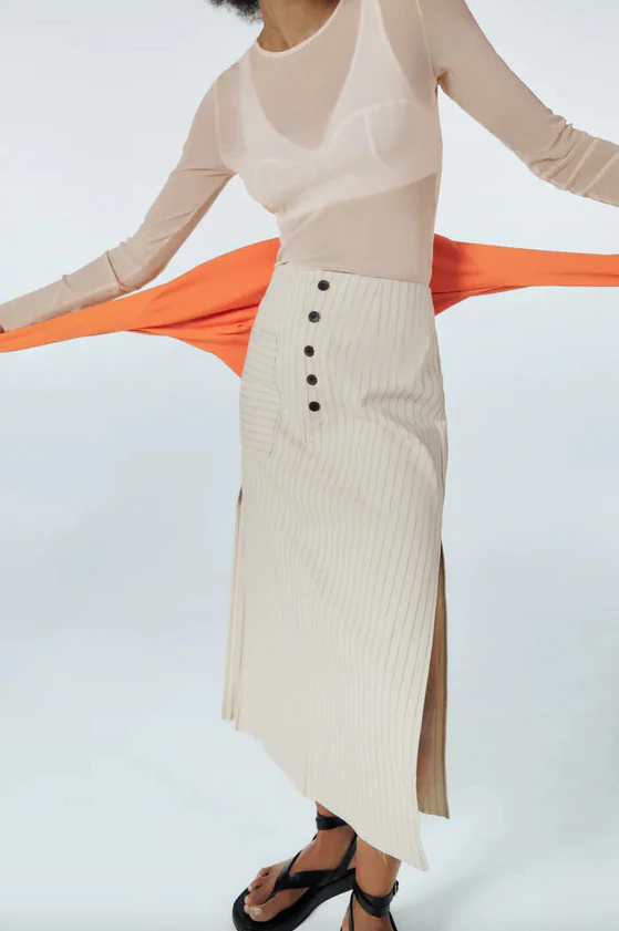 Fotos: De punto, de tubo o con abertura: 7 faldas midi Zara que son nuestra prioridad cuando las rebajas | Mujer Hoy