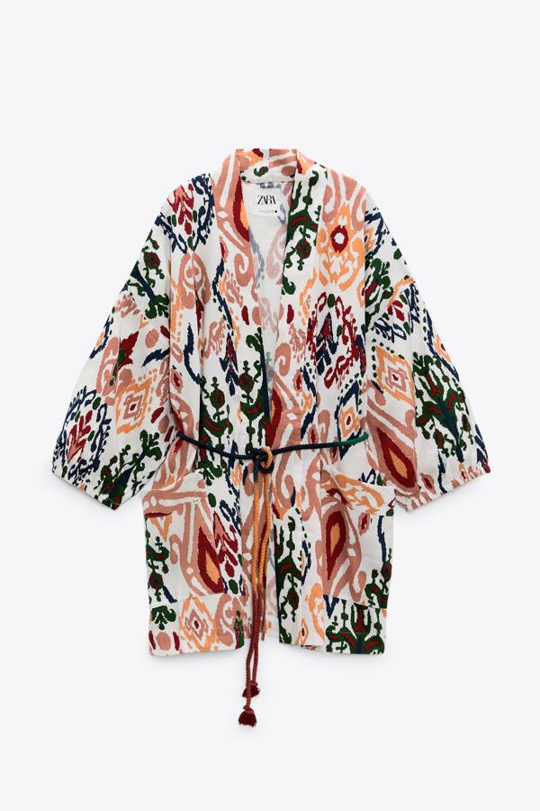 Chaquetas kimono de Zara