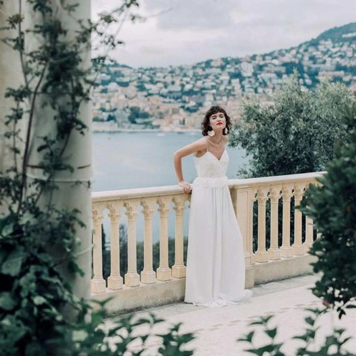Las chicas con más estilo París o Ibiza se casarán con estos vestidos de novia low cost de Uterqüe | Mujer Hoy