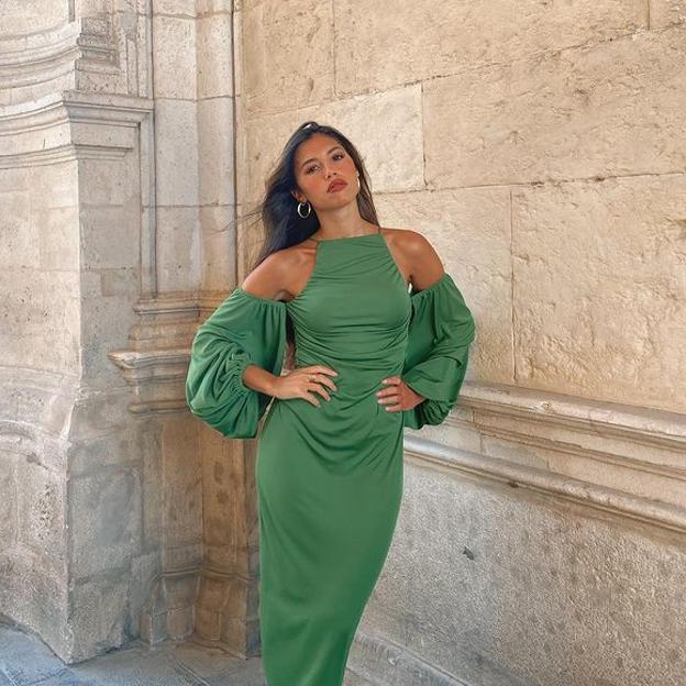 Tenemos que hablar del vestido verde de Zara que está arrasando en ventas:  barato, bonito y tendencia | Mujer Hoy