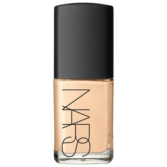 Base de maquillaje hidratante de Nars (37,95 euros).