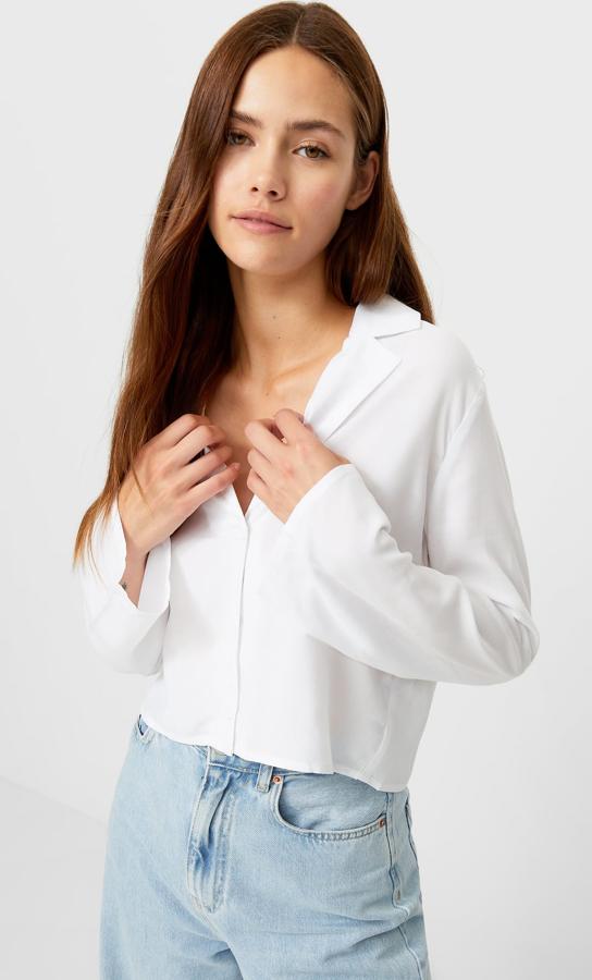 Crea tus mejores looks de otoño con estas camisas blancas