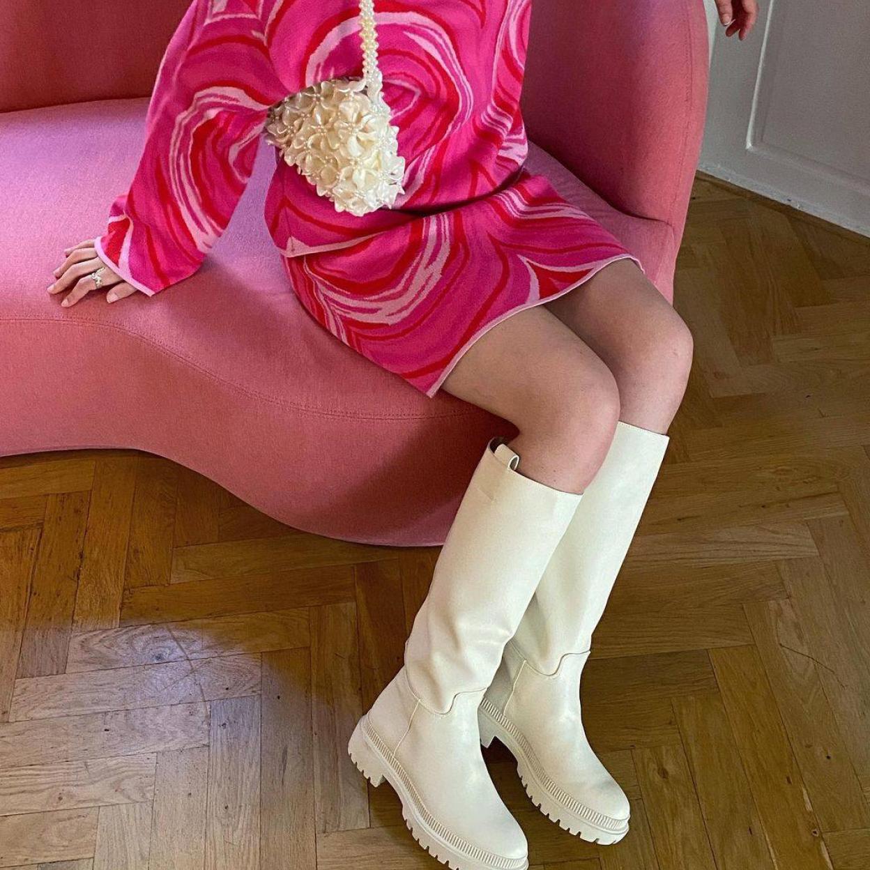 Botas blancas: los zapatos más exitosos y versátiles de la temporada  inspirados en los años 60 que sientan ideal con mini vestidos | Mujer Hoy