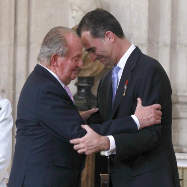 El rey Juan Carlos no habla con su hijo desde que abandonó España en 2020