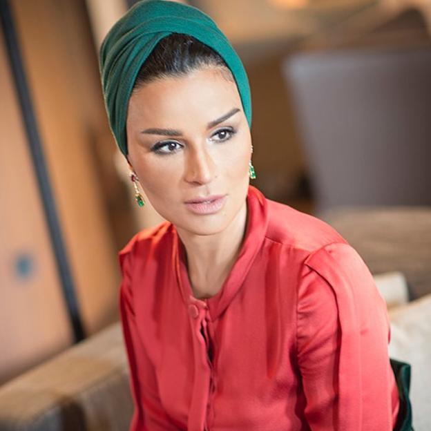 Quién es Mozah bint Nasser al-Missned, la única mujer que puede competir en glamour y poder con Noor y Rania 