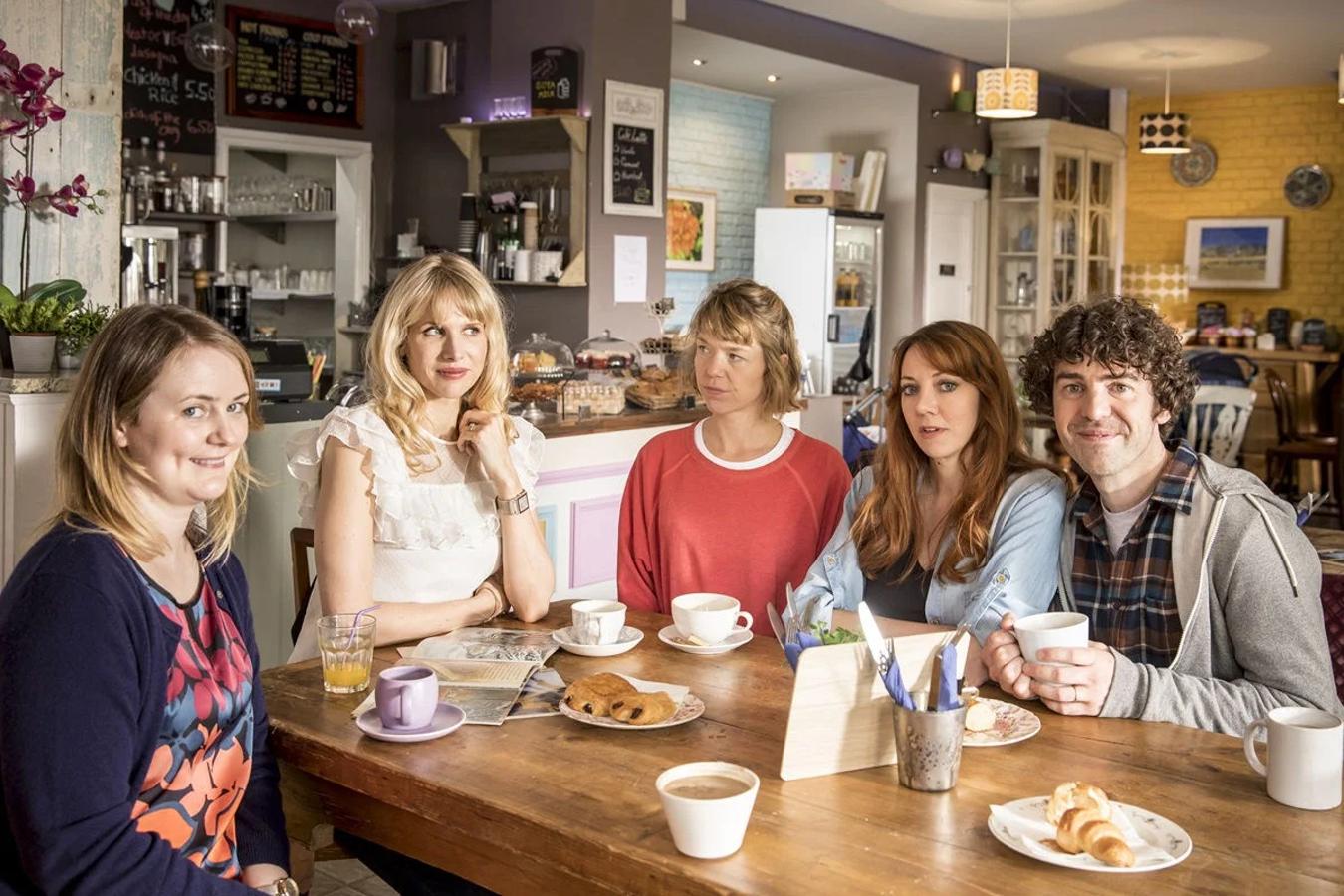 Estrenos de series del mes de noviembre: Motherland (temporada 3) - COSMO - 24 de noviembre