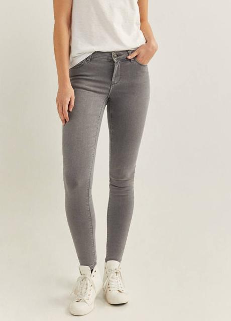 Los legging son de corte skinny