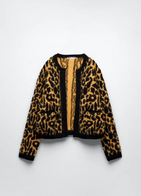 Chaqueta de punto con estampado de leopardo: la prenda el print animal perfecto para todos tus looks casual | Mujer Hoy