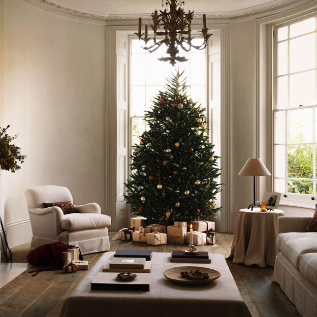 Las ideas más bonitas y originales para decorar tu árbol de Navidad con adornos muy baratos de Zara Home, H&M, Primark, IKEA y Maisons du Monde