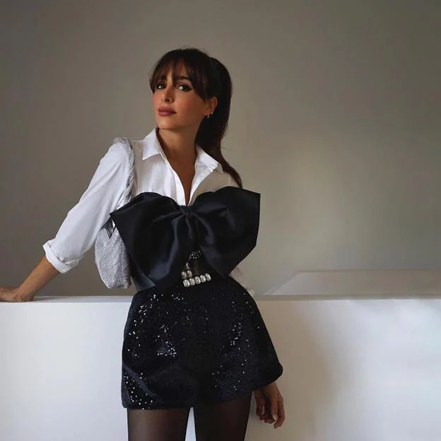 De Violeta Mangriñán a Rocío Osorno: el look para estas fiestas más vendido este mono de Zara con lazo XL que ya arrasa entre las influencers | Mujer Hoy