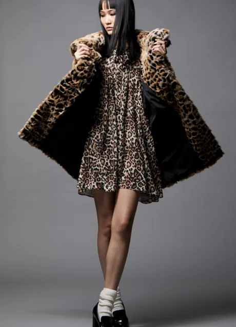 Por el vestido animal print nos queda bien a todas: versión y para bajas del look de leopardo más cool | Mujer Hoy