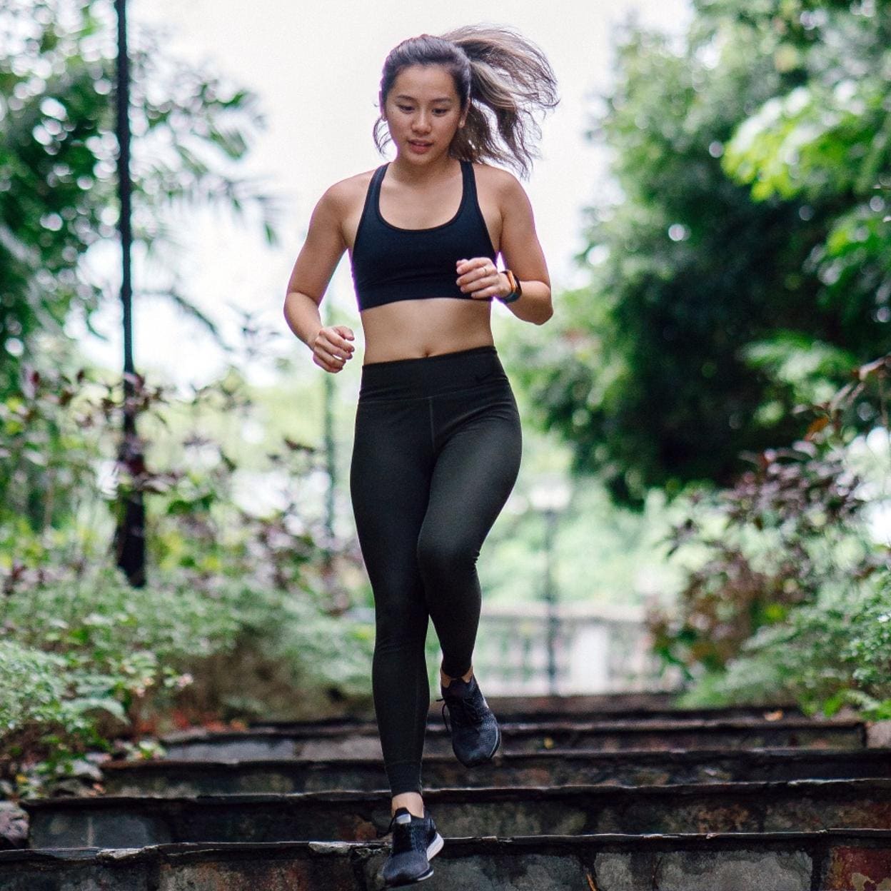 Dempsey Controversia De ninguna manera Subir y bajar escaleras: el ejercicio que te pone en forma, te ayuda a  adelgazar y acelera tu metabolismo | Mujer Hoy