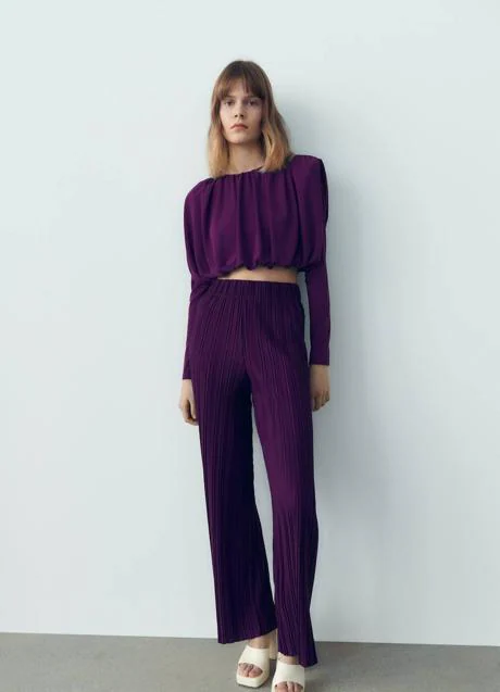 Este elegante conjunto de pantalón y top en color morado de Zara arrasa en  Instagram y te va a solucionar la vida | Mujer Hoy