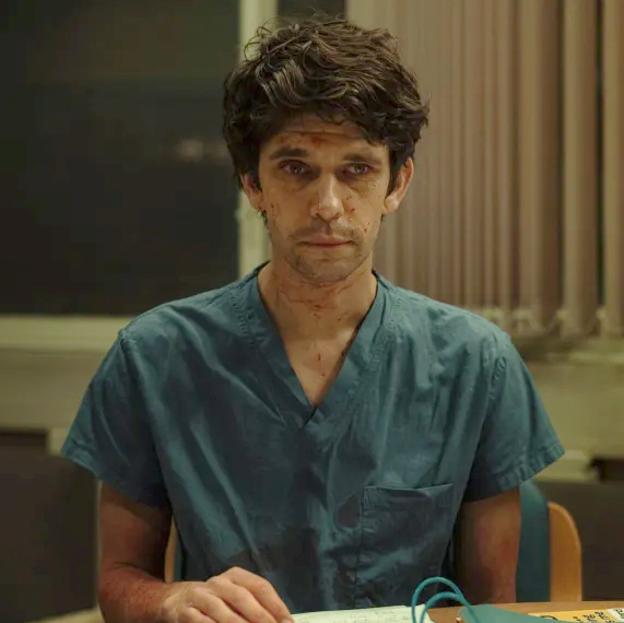 Ben Whishaw, protagonista de Esto te va a doler.