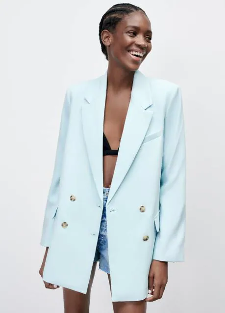 Esta preciosa blazer sienta de maravilla, es la más barata Zara y la dos colores perfectos para la primavera Mujer Hoy