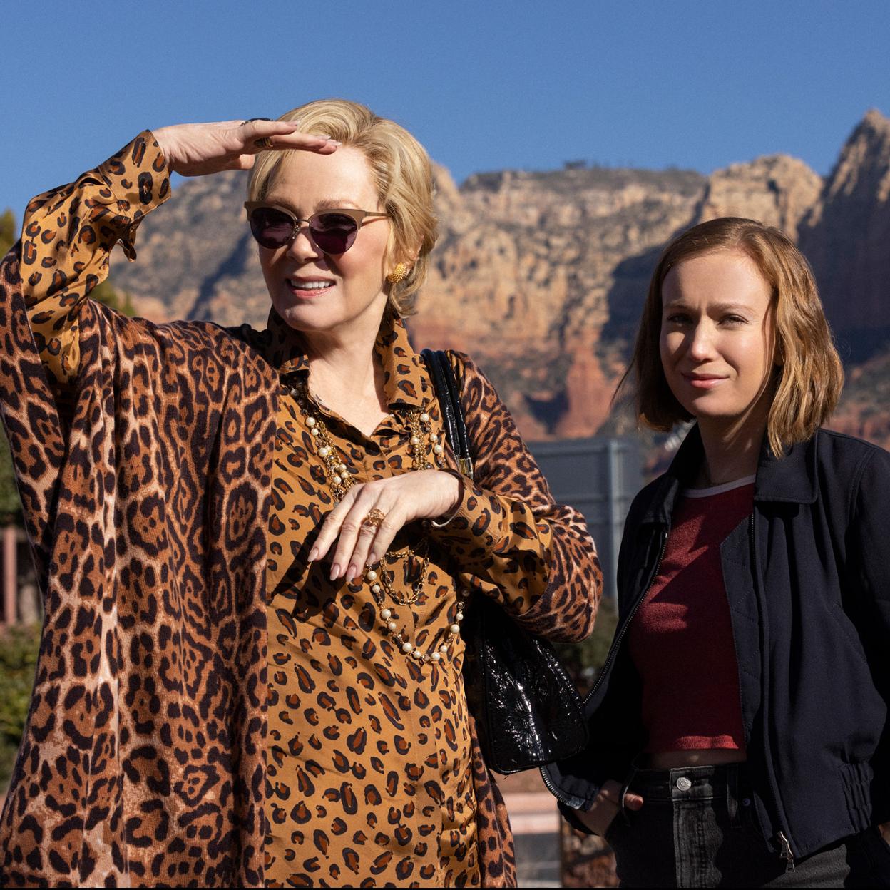 Jean Smart y Hannah Einbinder en una imagen de la segunda temporada de Hacks./HBO MAX