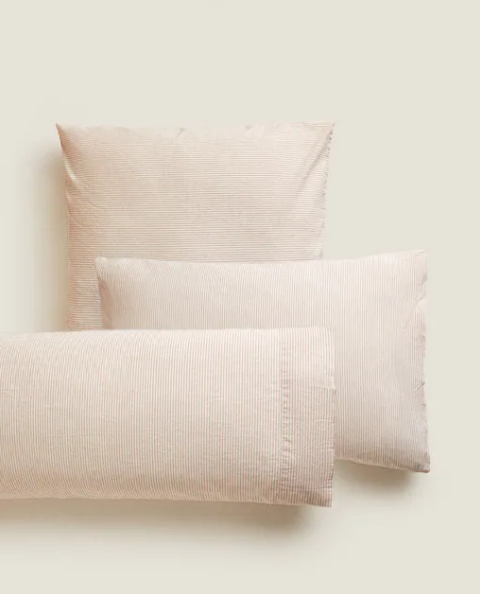 Chollos deco de los Special Prices de Zara Home por menos de 10 euros: fundas de almohada