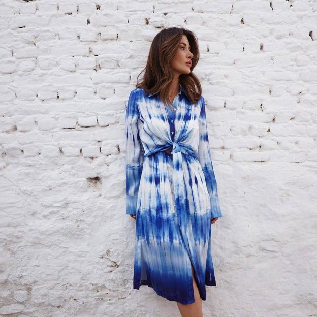 Estos originales y elegantes vestidos con efecto tie dye son cómodos, sientan de maravilla y rejuvenecen a los 40