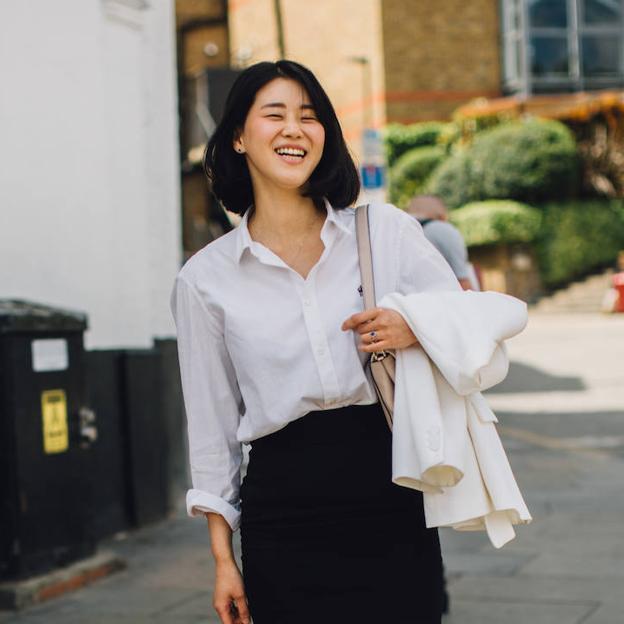 Las blusas que van a rejuvenecer tus looks esta temporada están en Sfera y cuestan menos de 20 euros