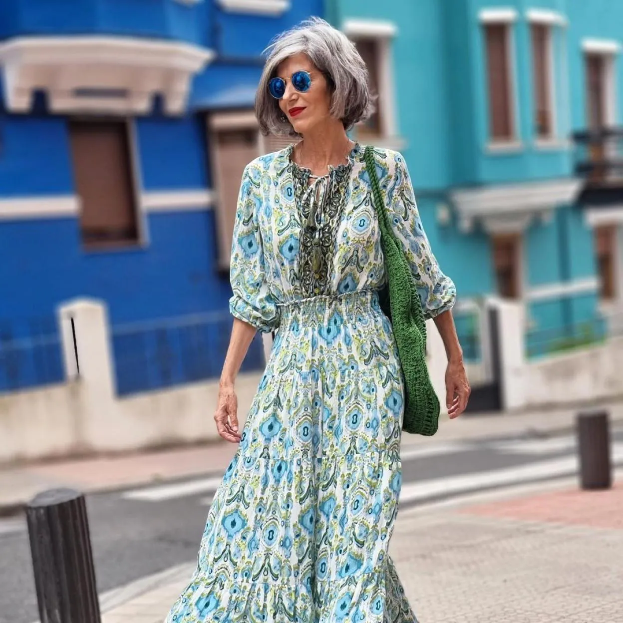 El vestido estampado de Zara que estiliza la figura adoran mujeres de de 50 porque rejuvenece (y no para de agotarse) | Mujer Hoy